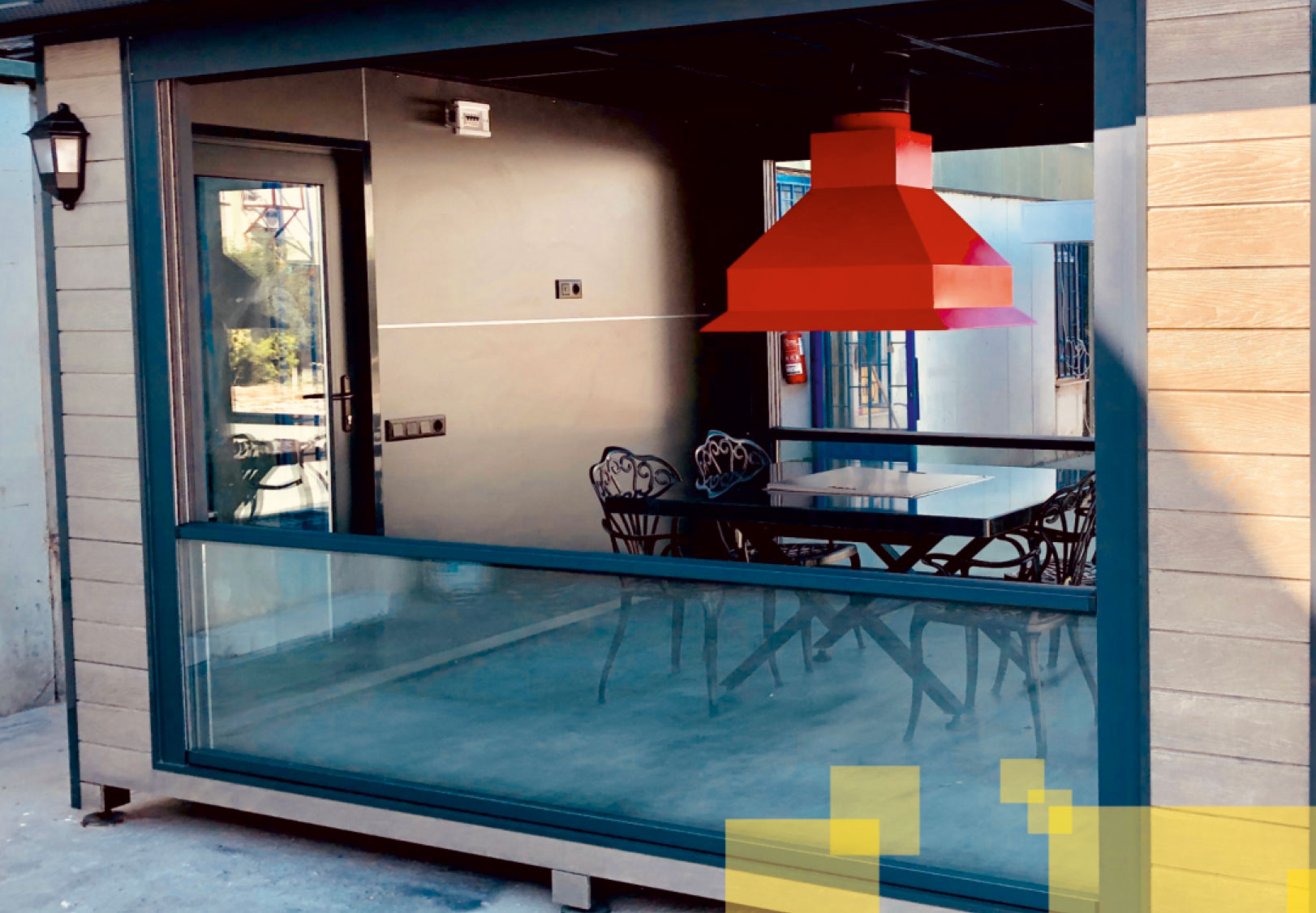 Giyotin Camlı Mangal Kulübesi: Hareketli Cam Sistemli Modern Gurme Alanı